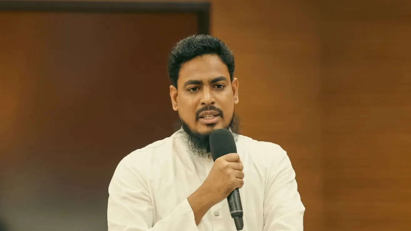 জুলাই সনদ বাস্তবায়নে ধোঁয়াশা রয়ে গেছে, জনগণকে সঙ্গে নিয়ে পরবর্তী সিদ্ধান্ত নেবে এনসিপি: আখতার