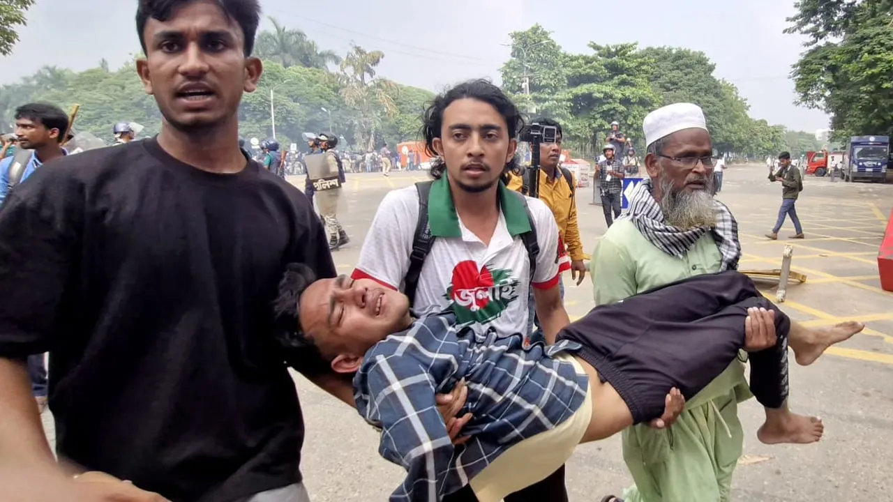 সংসদ ভবন এলাকায় সংঘর্ষের ঘটনায় মামলা ৪, আসামি ৯শ
