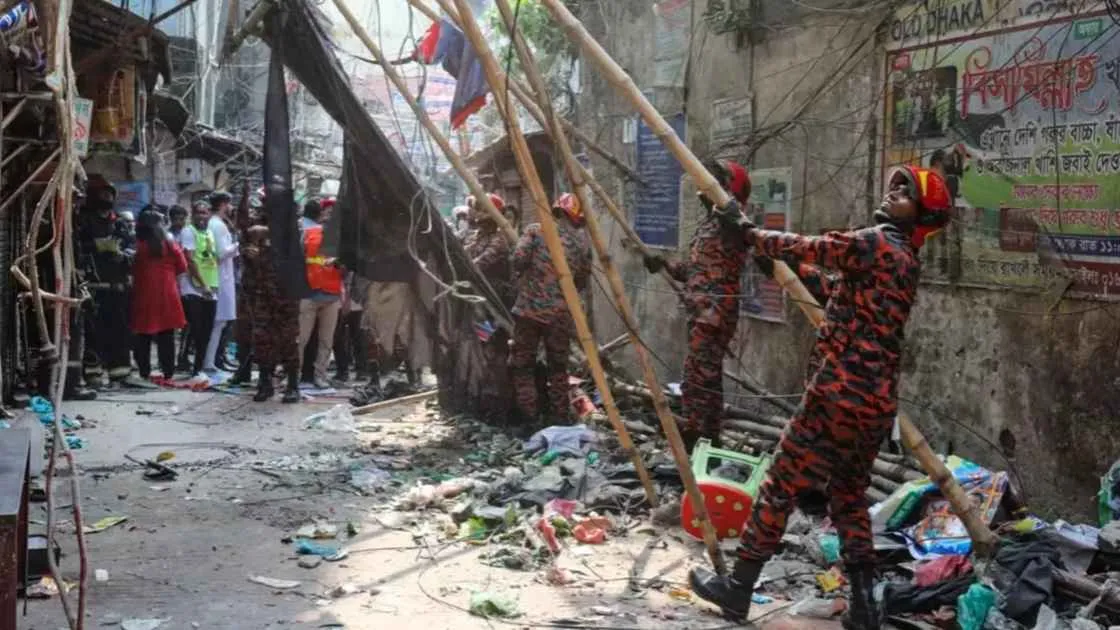 ভূমিকম্পে হতাহত পরিবারগুলোকে আর্থিক সহায়তা দেবে ঢাকা জেলা প্রশাসন